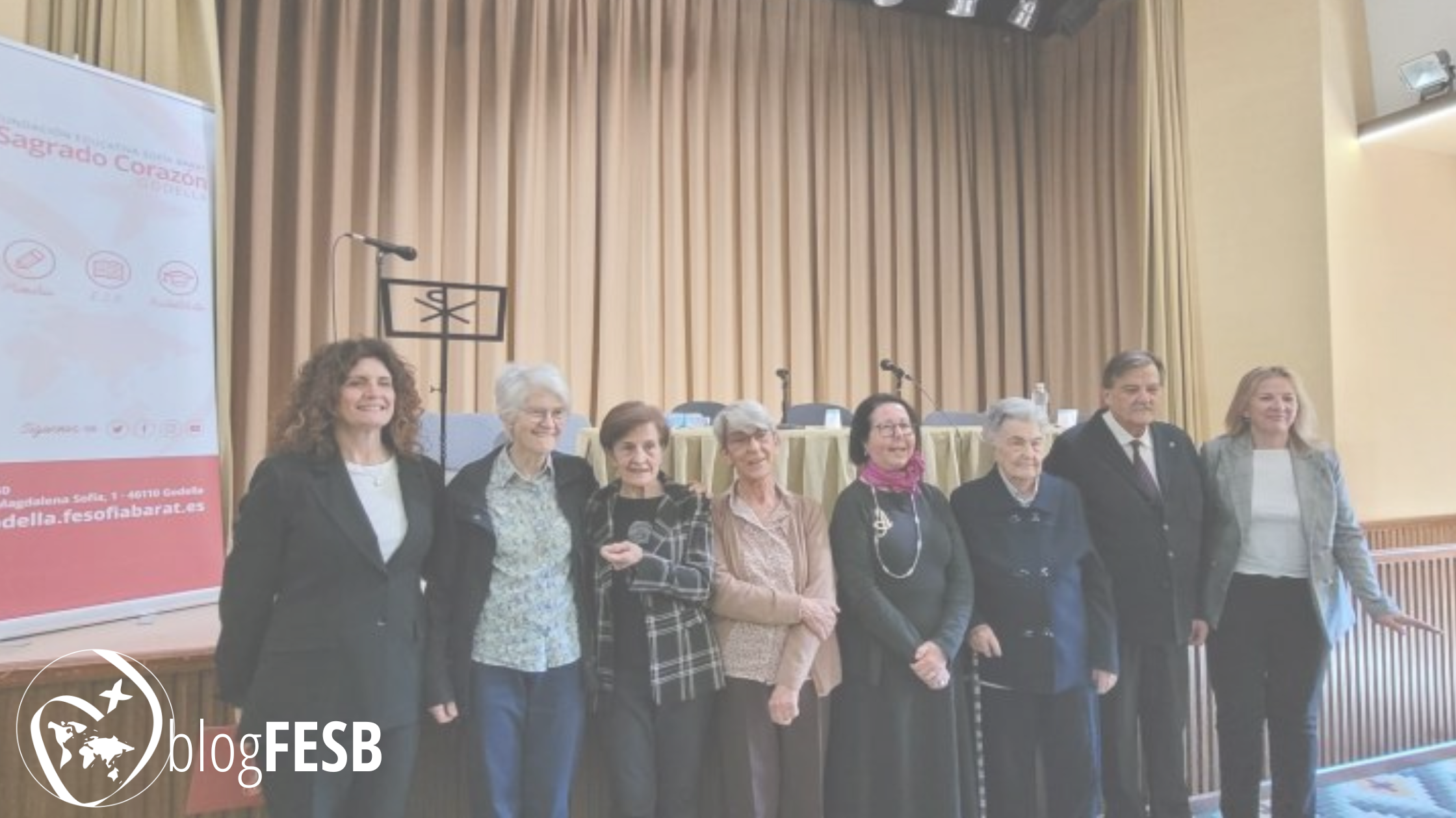 ADELA CORTINA, ANTIGUA ALUMNA DEL COLEGIO SAGRADO CORAZÓN DE GODELLA RECIBE EL PREMIO “PUPITRE DE ORO”
